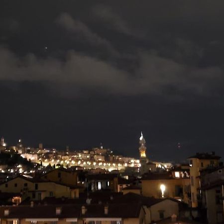 "La Me Ca" Intero Appartamento In Centro Con Vista Sui Colli Bergamo Exterior photo