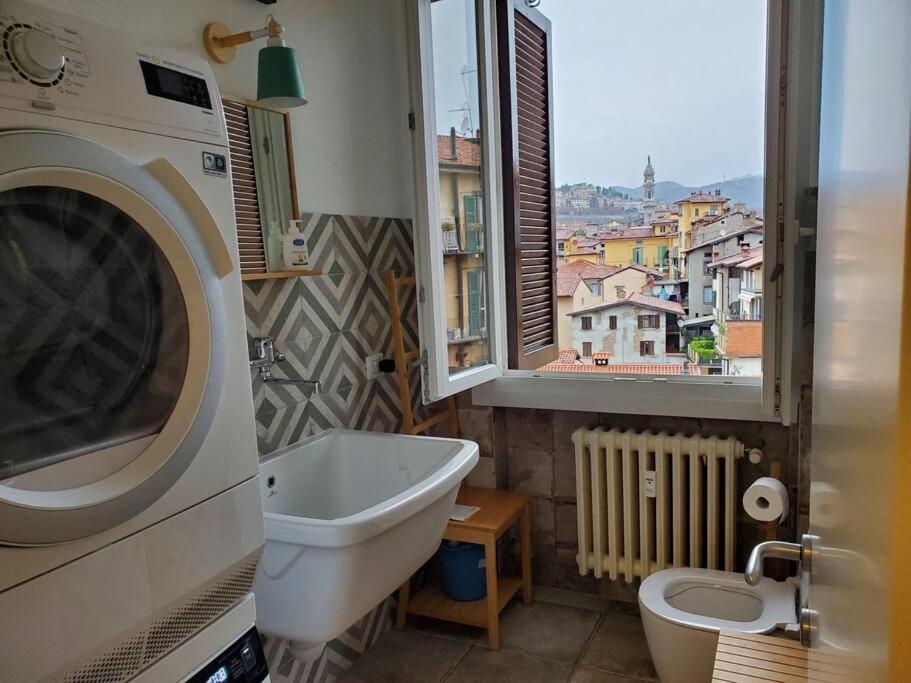 "La Me Ca" Intero Appartamento In Centro Con Vista Sui Colli Bergamo Exterior photo