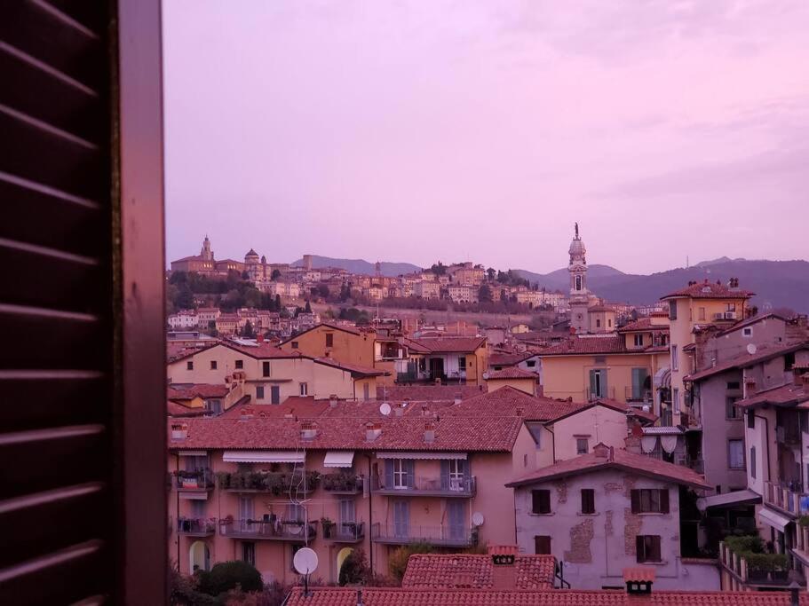 "La Me Ca" Intero Appartamento In Centro Con Vista Sui Colli Bergamo Exterior photo